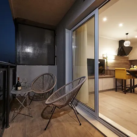 Sunny Side Apartament